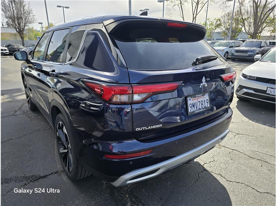 2024 Mitsubishi Outlander SE Sport Utility 4D