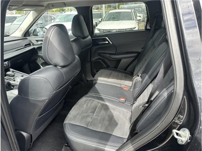2024 Mitsubishi Outlander PHEV SE Sport Utility 4D