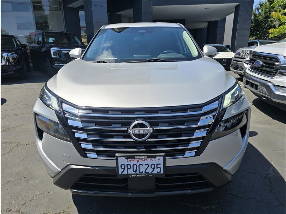 2024 Nissan Rogue SV Sport Utility 4D