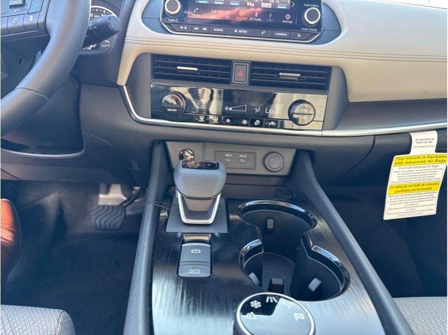 2025 Nissan Rogue SV Sport Utility 4D