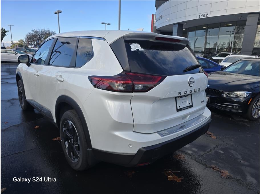 2025 Nissan Rogue SV Sport Utility 4D