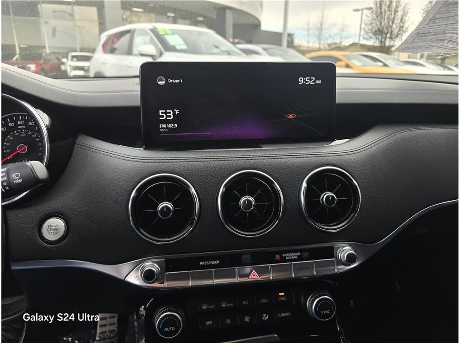 2022 Kia Stinger GT-Line Sedan 4D