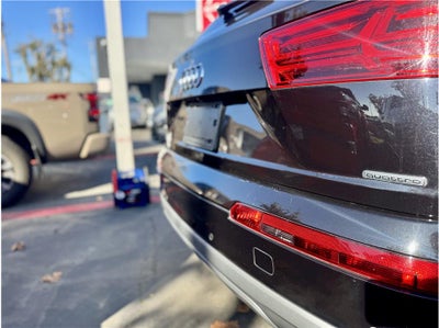 2019 Audi Q7 55 TFSI SE Premium Plus Sport Utility 4D