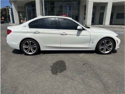 2018 BMW 3 Series 330e iPerformance Sedan 4D
