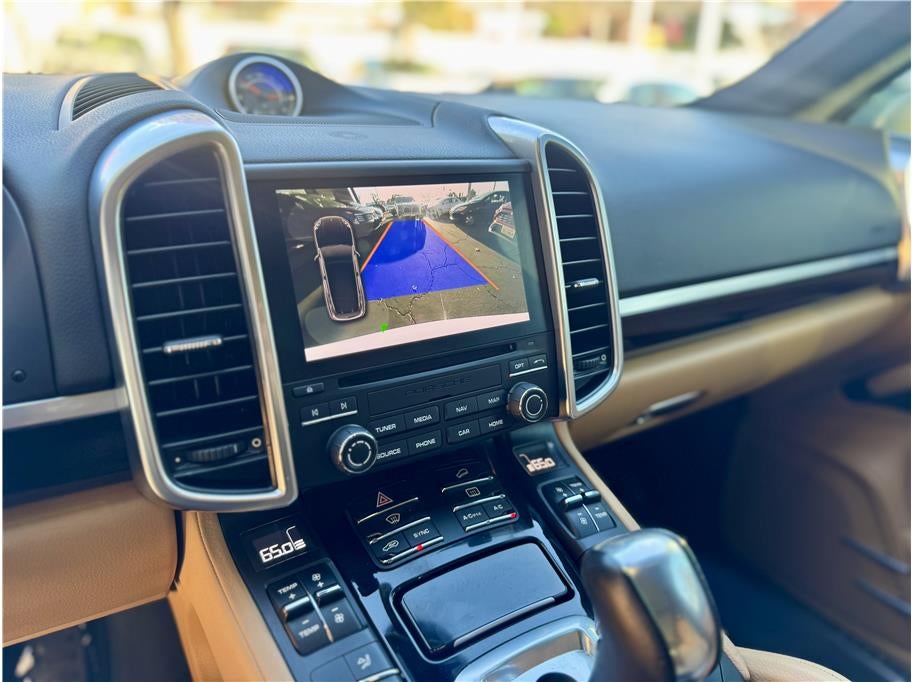 2018 Porsche Cayenne Sport Utility 4D