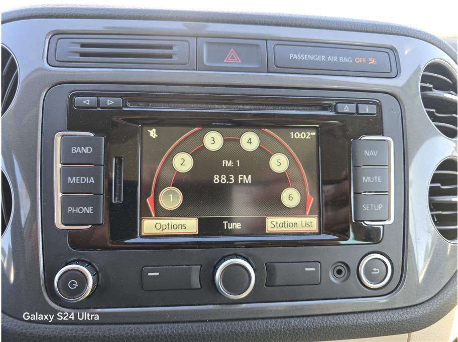 2015 Volkswagen Tiguan 2.0T SEL Sport Utility 4D