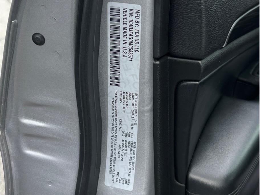 2021 Jeep Grand Cherokee Laredo X Sport Utility 4D