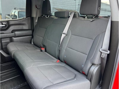 2021 Chevrolet Silverado 1500 Crew Cab Custom Pickup 4D 5 3/4 ft