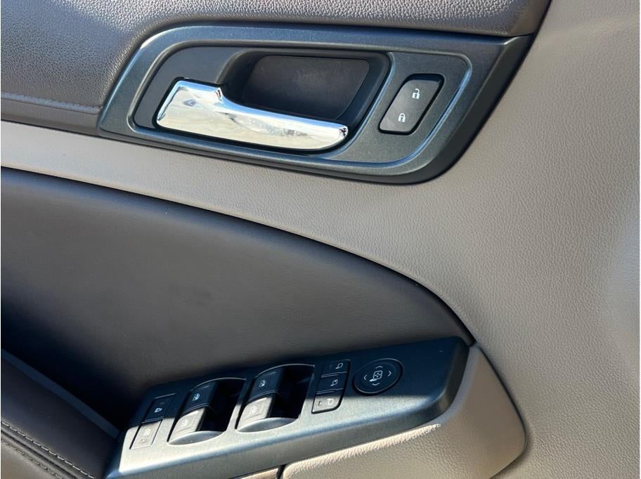 2015 Chevrolet Suburban LT Sport Utility 4D