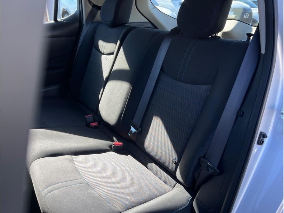 2018 Nissan LEAF SV Hatchback 4D