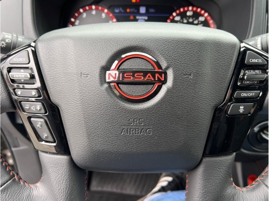 2023 Nissan Frontier Crew Cab PRO-4X Pickup 4D 5 ft