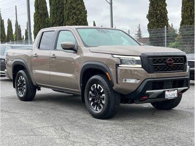 2023 Nissan Frontier Crew Cab PRO-4X Pickup 4D 5 ft