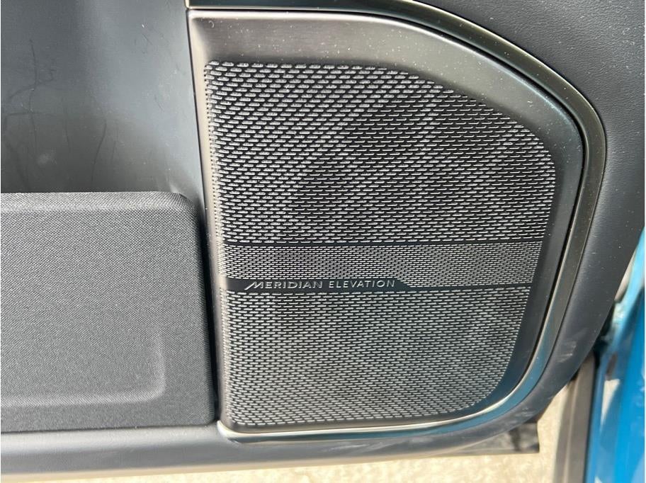 2022 Rivian R1T Adventure Pickup 4D 4 1/2 ft