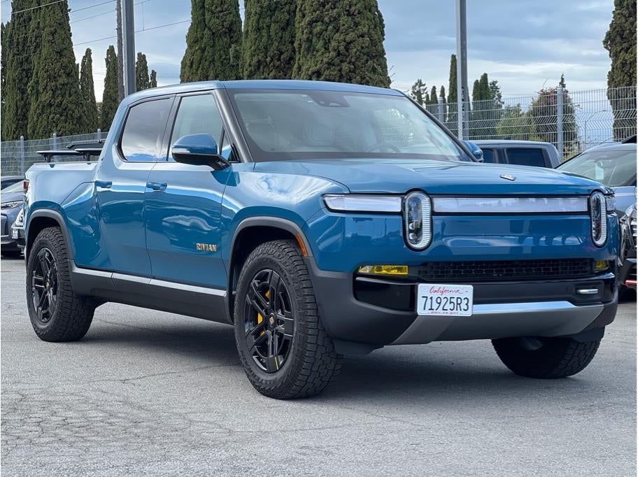 2022 Rivian R1T Adventure Pickup 4D 4 1/2 ft