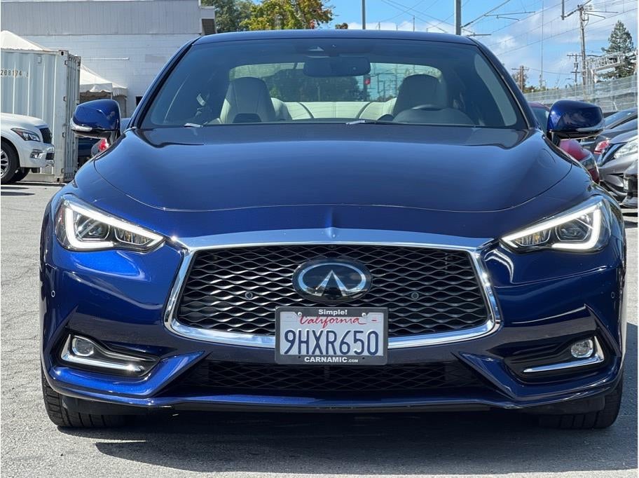 2022 INFINITI Q60 LUXE Coupe 2D