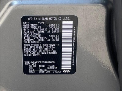 2025 INFINITI QX80 SENSORY Sport Utility 4D