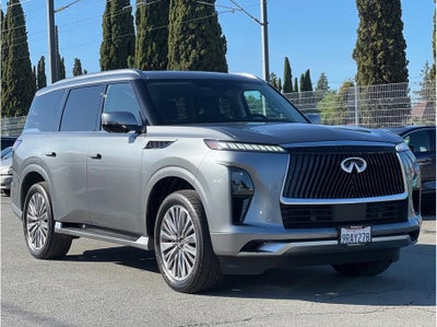 2025 INFINITI QX80 SENSORY Sport Utility 4D