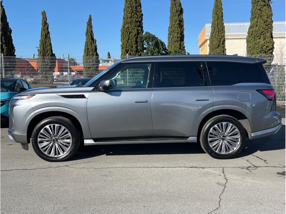 2025 INFINITI QX80 SENSORY Sport Utility 4D