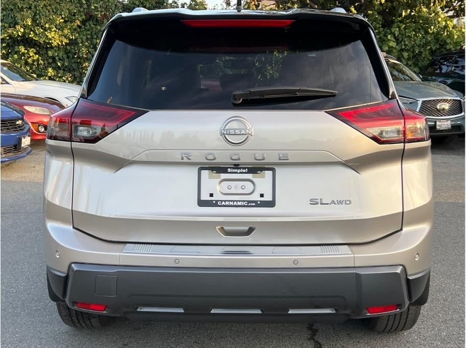 2025 Nissan Rogue SL Sport Utility 4D