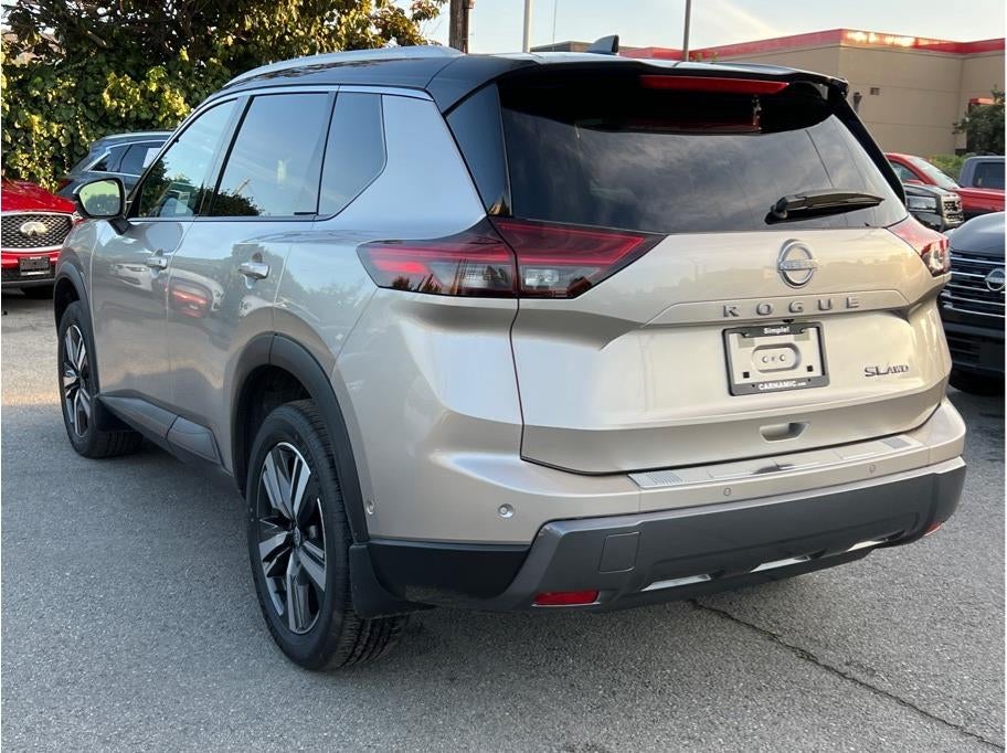 2025 Nissan Rogue SL Sport Utility 4D