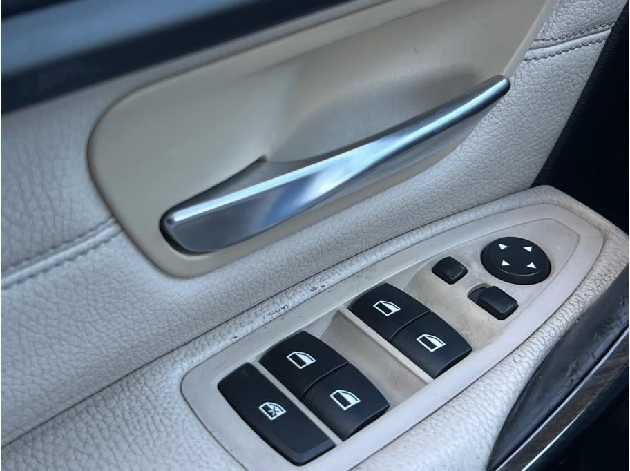 2015 BMW 3 Series 328i