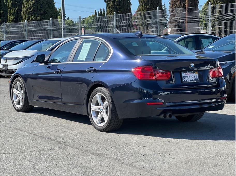 2015 BMW 3 Series 328i