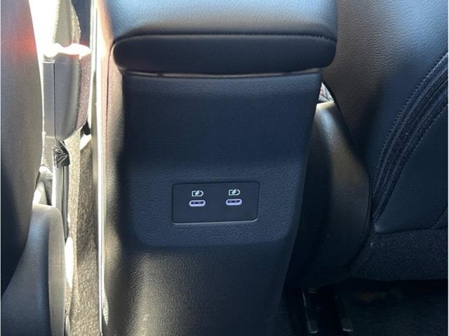 2025 Nissan Kicks SR Sport Utility 4D