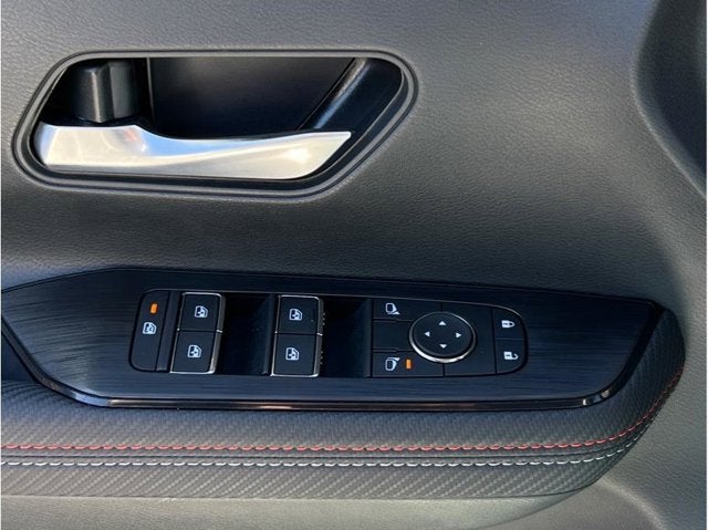 2025 Nissan Kicks SR Sport Utility 4D