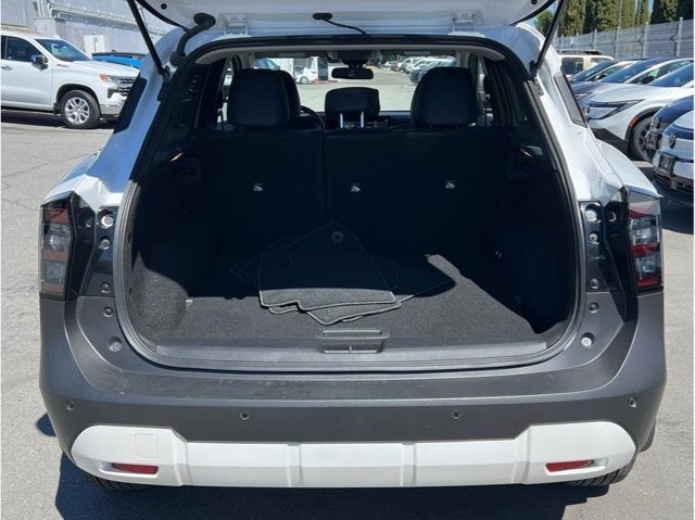 2025 Nissan Kicks SR Sport Utility 4D