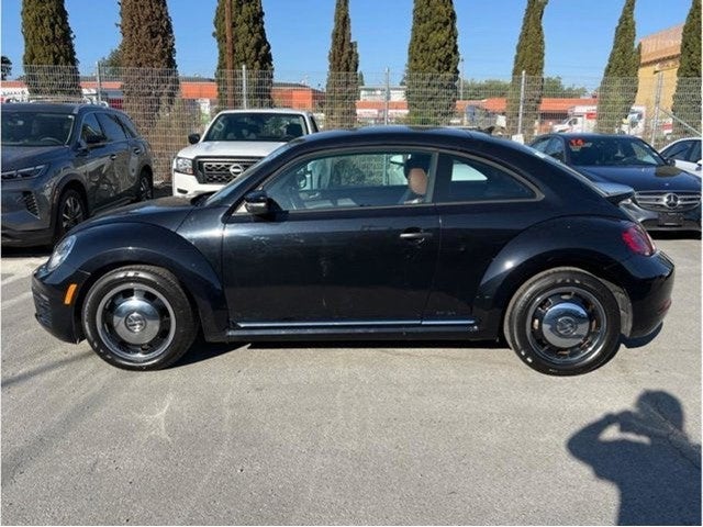 2017 Volkswagen Beetle 1.8T Classic Hatchback 2D