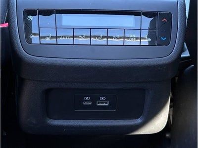 2025 Nissan Pathfinder SL Sport Utility 4D