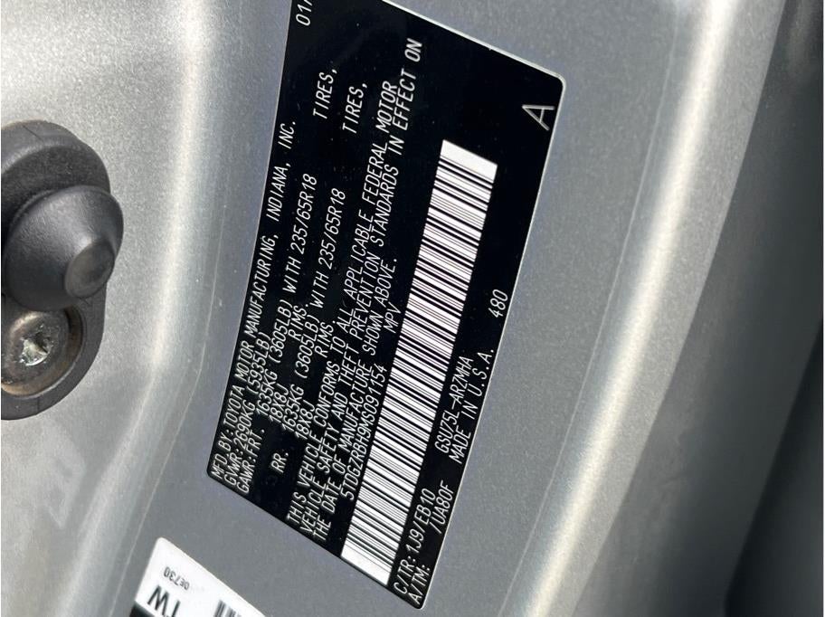 2021 Toyota Highlander XLE Sport Utility 4D