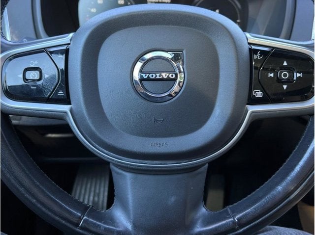 2019 Volvo XC90 T8 Momentum Sport Utility 4D