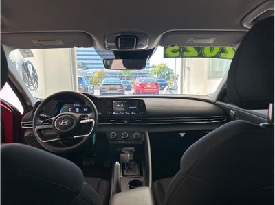 2025 Hyundai Elantra SE Sedan 4D