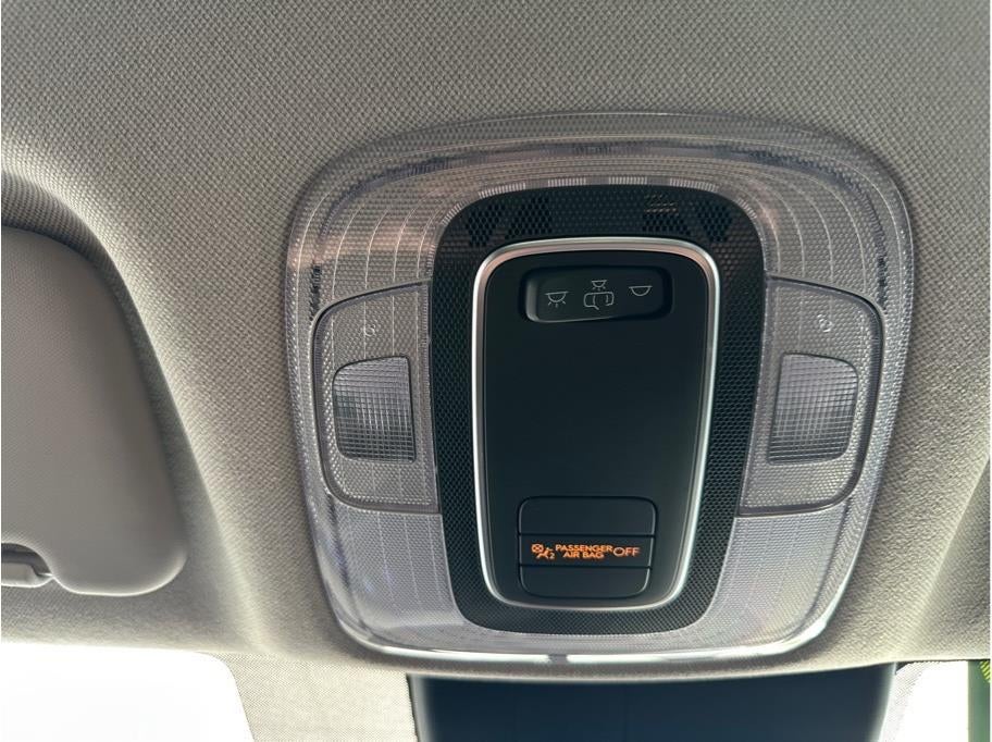 2025 Hyundai Elantra SE Sedan 4D