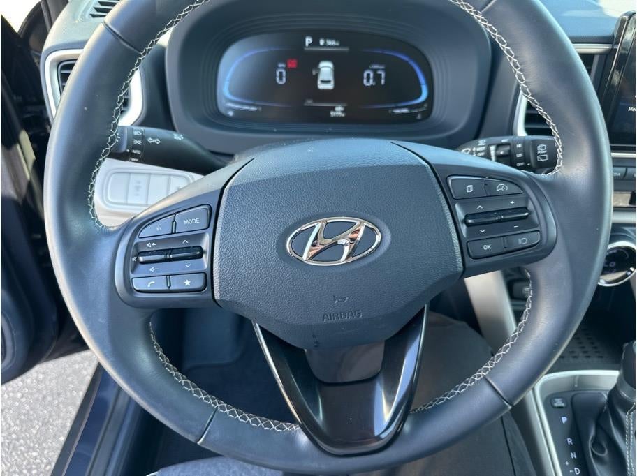 2024 Hyundai Venue Limited Sport Utility 4D