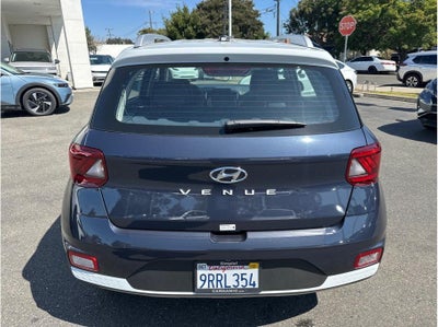 2024 Hyundai Venue Limited Sport Utility 4D