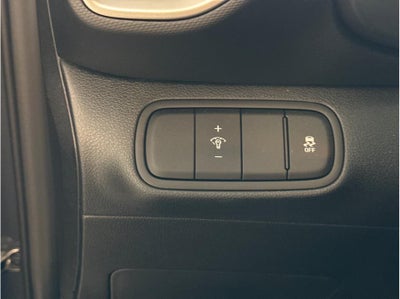 2025 Hyundai Venue SEL Sport Utility 4D