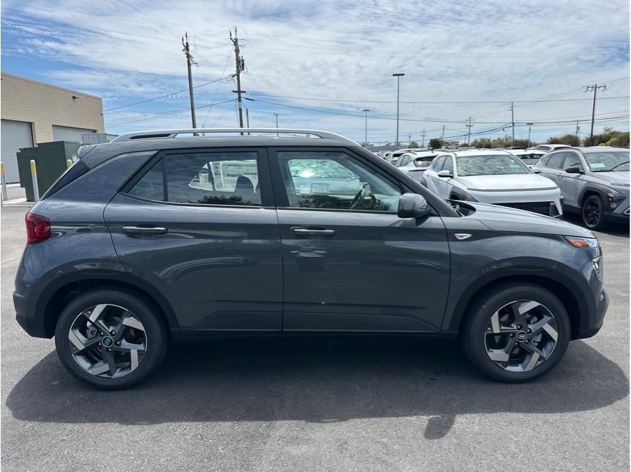 2026 Hyundai Venue SEL Sport Utility 4D
