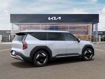 2026 Kia EV9 Light Long Range