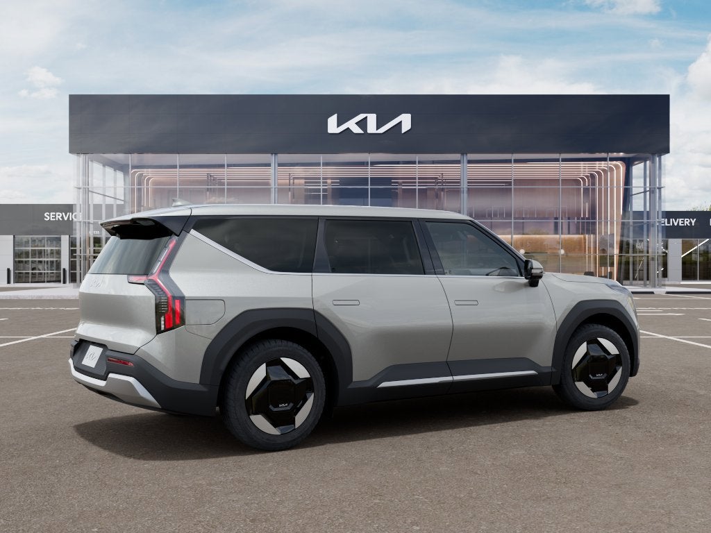 2026 Kia EV9 Light Long Range Sport Utility 4D