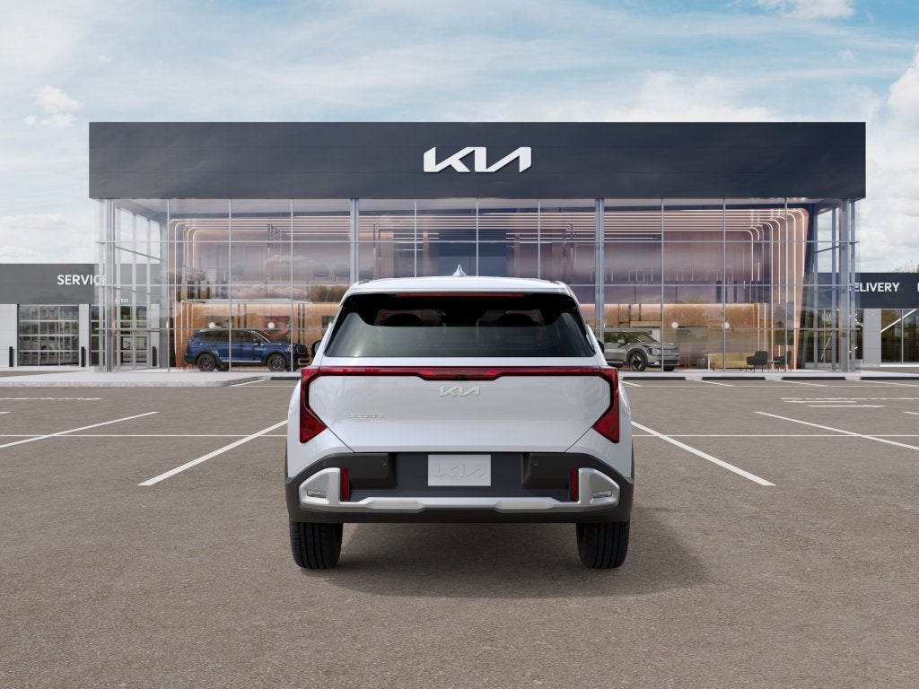 2027 Kia Seltos LX FWD